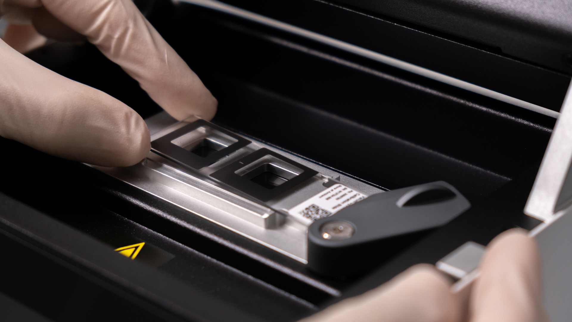 Sample preparation and QC for Visium HD services